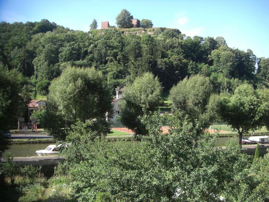 Gite Du Chateau Lutzelbourg Exterior photo